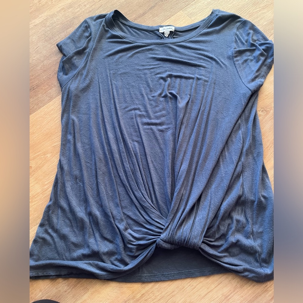 Eyeshadow Blue Knotted Short Sleeve Shirt